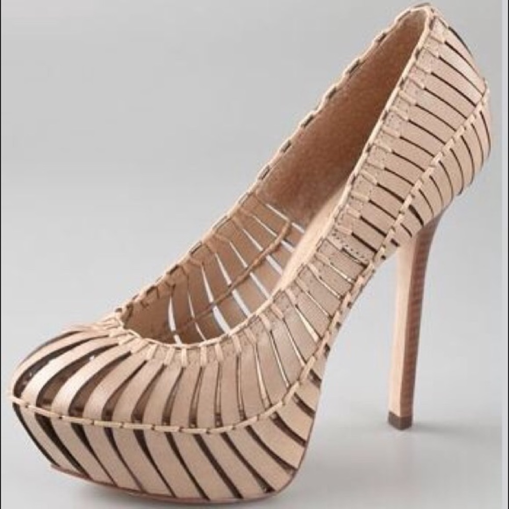 BCBGeneration Calyer Slatted Platform Pumps